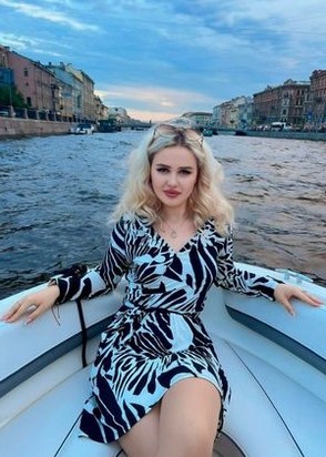 индивидуалка Надежда, анкета 492323, 21 год, метро , фото 1