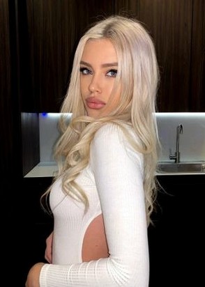 индивидуалка Адель, анкета 495207, 23 года, метро Ясенево, фото 1