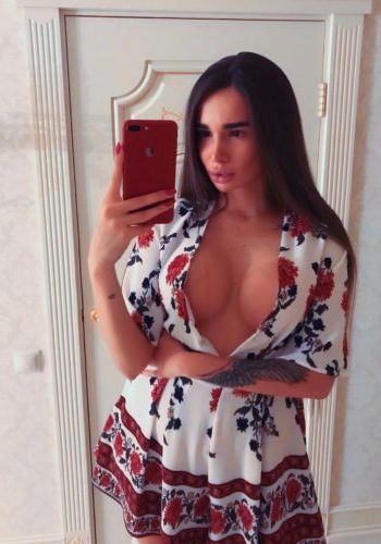 Оксанка (27), Ясенево, 2,000 ₽ час, Окончание на грудь, Легкая доминация, тел +7(908)678-38-49