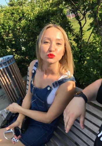 Даша (24), Чертаново Южное, 3,500 ₽ час, Секс классический, Окончание на грудь, тел +7(902)032-81-41