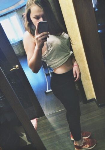 Инга (21), Октябрьское поле, 3,500 ₽ час, Минет в презервативе, Окончание на грудь, тел +7(988)710-69-87