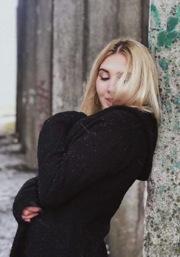 Арина (26), Улица Дмитриевского, 4,000 ₽ час, Массаж эротический, Легкая доминация, тел +7(951)107-30-43