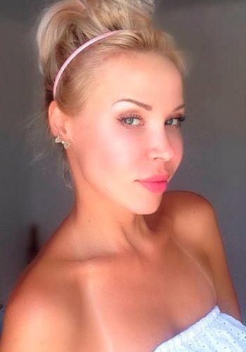 Татьяна (25), Ясенево, 3,000 ₽ час, Окончание на грудь, Окончание на лицо, тел +7(988)957-12-04