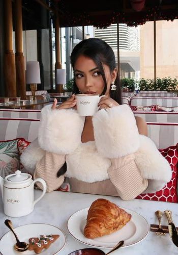 Светлана (24), Кутузовская, 7,000 ₽ час, Секс классический, Массаж эротический, тел +7(921)139-01-17