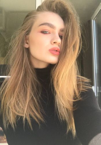 Лена (25), Октябрьская, 3,000 ₽ час, Минет без резинки, Массаж расслабляющий, тел +7(950)971-60-09