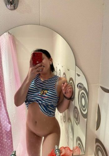 Лариса (24), Краснопахорское, 3,000 ₽ час, Минет в презервативе, Окончание на лицо, тел +7(904)317-69-65