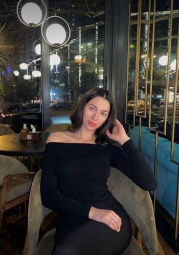 Янка (25), Шаболовская, 6,000 ₽ час, Минет в презервативе, Окончание на лицо, тел +7(989)713-58-70