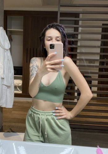 Мэй (28), Гагаринский, 3,000 ₽ час, Секс классический, Минет глубокий, тел +7(928)604-89-49