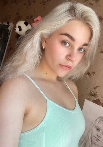 Олечка (22), Чертаново Центральное, 3,000 ₽ час, Минет глубокий, Окончание на лицо, тел +7(996)879-61-25