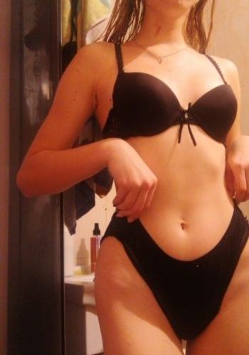 Анюта (25), Южное Бутово, 3,000 ₽ час, Стриптиз профи, Окончание в рот, тел +7(918)574-82-63