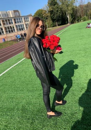 Алена (27), Кутузовская, 3,500 ₽ час, Минет в презервативе, Массаж эротический, тел +7(908)914-79-79