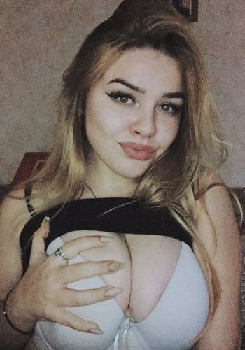 Влада (28), Трикотажная, 3,000 ₽ час, Минет в презервативе, Окончание на грудь, тел +7(999)715-71-34