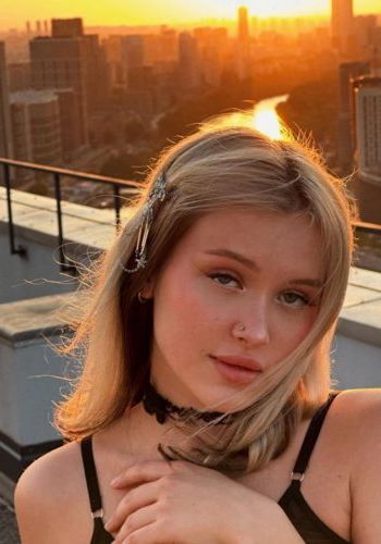 Лена (21), Кленовый бульвар, 3,000 ₽ час, Минет в машине, Массаж профессиональный, тел +7(996)981-08-35