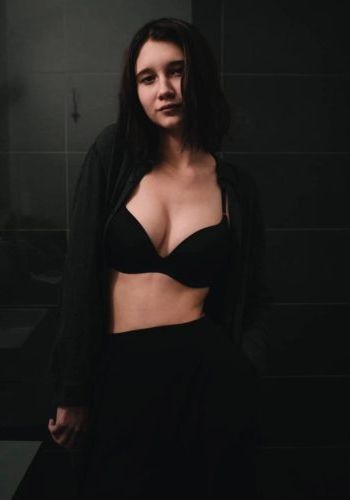 Галина (27), Баковка, 3,000 ₽ час, Минет в презервативе, Куннилингус, тел +7(995)675-37-01