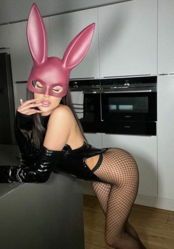 Сабина (25), Нижегородский, 3,000 ₽ час, Окончание на грудь, Легкая доминация, тел +7(921)639-46-36