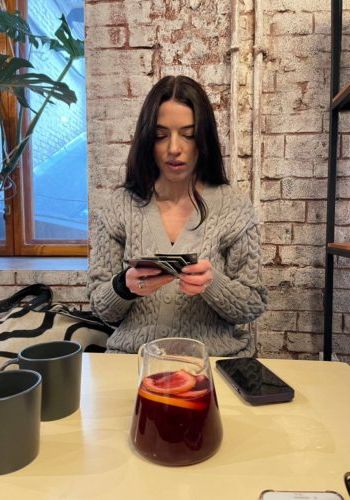 Лайма (33), Кутузовская, 6,000 ₽ час, Минет в презервативе, Золотой дождь мне (даме), тел +7(931)173-15-37