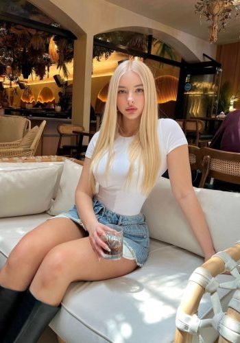 Злата (32), Ховрино, 7,000 ₽ час, Минет в презервативе, Массаж эротический, тел +7(937)903-23-95