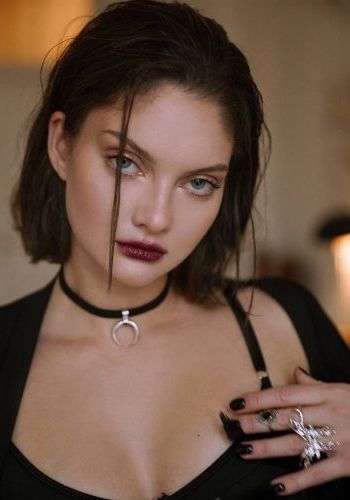 Эллочка (30), Курская, 5,000 ₽ час, Минет глубокий, Окончание на лицо, тел +7(927)648-86-71