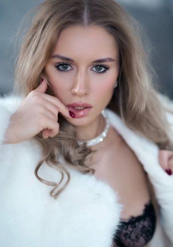 Олечка (28), Южное Бутово, 6,000 ₽ час, Секс классический, Минет в презервативе, тел +7(987)971-26-20