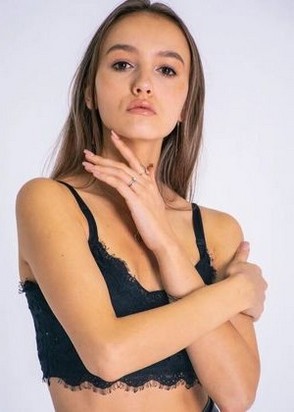 Жанна (23), Озёрная, 5,000 ₽ час, Окончание на лицо, Фистинг классический, тел +7(908)681-38-91