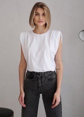 Ванда (23), No phrase key specified, 15,000 ₽ час, Минет в презервативе, Массаж классический, тел +7(988)394-23-37