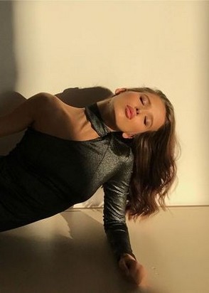 Ксюша (24), Площадь Гагарина, 7,000 ₽ час, Секс классический, Массаж классический, тел +7(950)370-51-08