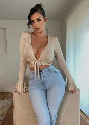 Даша (25), Шаболовская, 6,000 ₽ час, Стриптиз не профи, Массаж классический, тел +7(931)459-06-98