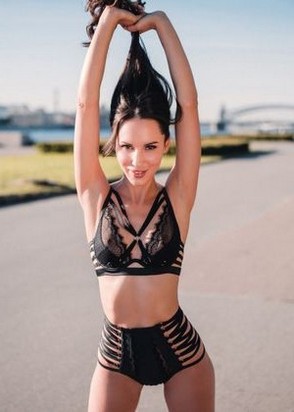 Беатриса (24), Семеновская, 7,000 ₽ час, Секс групповой, Стриптиз не профи, тел +7(921)485-62-97