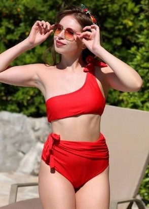 Лора (19), Динамо, 5,000 ₽ час, Окончание на грудь, Трамплинг, тел +7(951)172-46-20