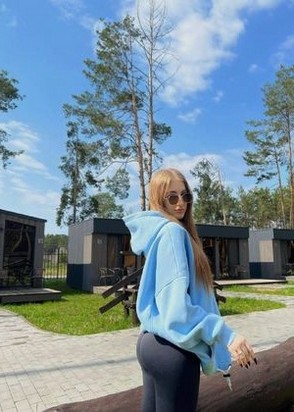 Алина (23), Охотный ряд, 4,000 ₽ час, Минет глубокий, Окончание на грудь, тел +7(986)701-46-35