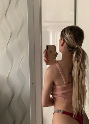 Каролина (28), Смоленская, 10,000 ₽ час, Окончание на грудь, Массаж классический, тел +7(952)069-26-67