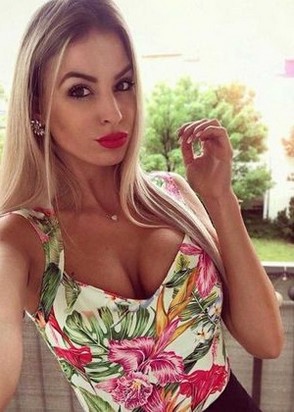 Сильвия (27), Студенческая, 10,000 ₽ час, Минет в презервативе, Окончание на грудь, тел +7(953)357-34-08