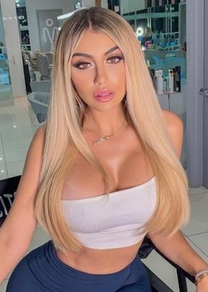 Лиза (25), Смоленская, 8,000 ₽ час, Окончание в рот, Массаж расслабляющий, тел +7(995)950-60-79