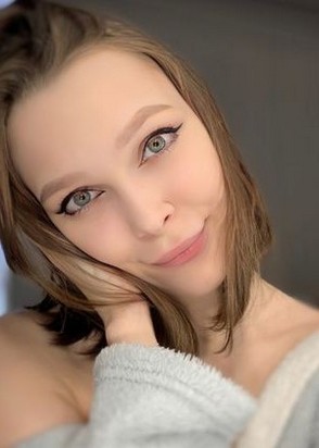 Кристина (22), Шаболовская, 3,000 ₽ час, Игрушки, Минет в презервативе, тел +7(921)976-41-80