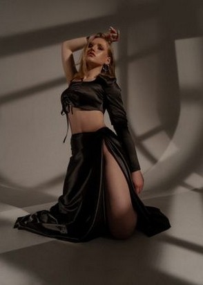 Мила (22), Улица Дмитриевского, 5,000 ₽ час, Массаж классический, Ролевые игры, тел +7(918)372-89-41