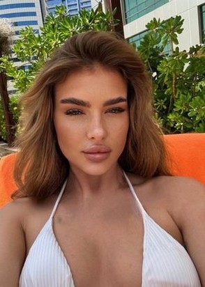 Вика (22), Планерная, 5,000 ₽ час, Минет в презервативе, Массаж классический, тел +7(952)194-39-46