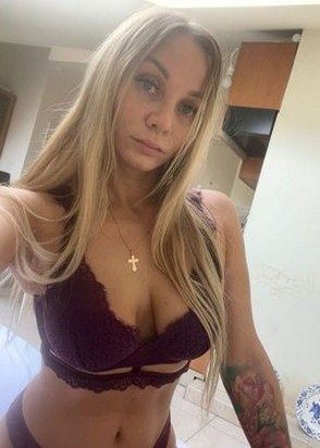 Линда (28), Алексеевская, 15,000 ₽ час, Минет без резинки, Стриптиз не профи, тел +7(995)015-62-83