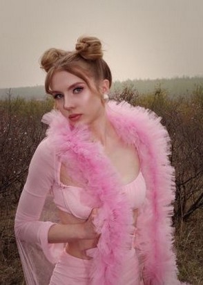 Вика (22), Чеховская, 5,000 ₽ час, Стриптиз не профи, Массаж эротический, тел +7(988)835-35-04