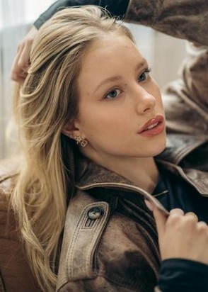 Агата (22), Шелепиха, 18,000 ₽ час, Секс классический, Минет без резинки, тел +7(953)061-41-16