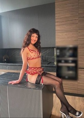 Диана (30), Шаболовская, 3,000 ₽ час, Массаж классический, Массаж расслабляющий, тел +7(921)286-04-84