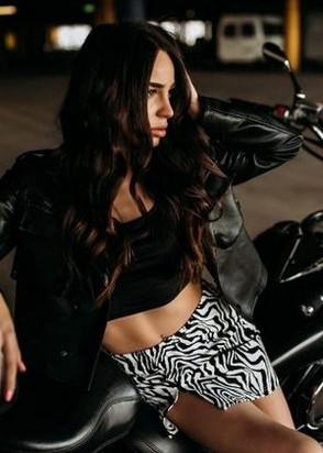 Аля (22), Чкаловская, 7,000 ₽ час, Массаж классический, Массаж расслабляющий, тел +7(919)057-62-63