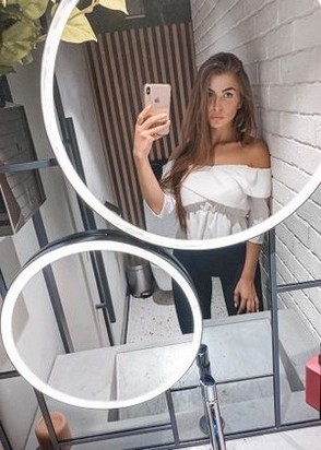 Арина (22), Щукинская, 10,000 ₽ час, Минет в презервативе, Минет без резинки, тел +7(918)037-19-48