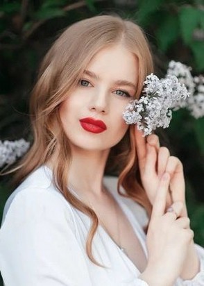 Аника (19), Охотный ряд, 15,000 ₽ час, Минет в презервативе, Окончание на грудь, тел +7(987)015-10-86