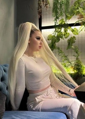 Эмили (20), Бибирево, 11,000 ₽ час, Минет без резинки, Массаж эротический, тел +7(953)425-23-02