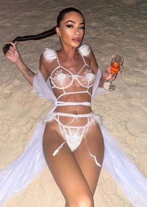 Диана (27), Студенческая, 10,000 ₽ час, Стриптиз профи, Массаж классический, тел +7(950)395-40-31