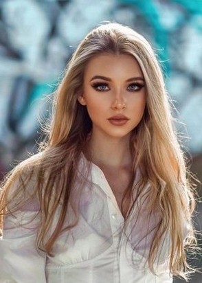 Лена (21), No phrase key specified, 6,000 ₽ час, Куннилингус, Стриптиз не профи, тел +7(918)180-26-01