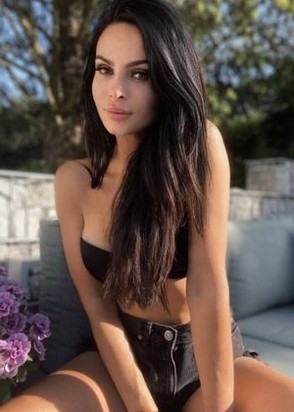 Елена (27), Варшавская, 3,000 ₽ час, Секс классический, Минет в презервативе, тел +7(928)547-81-45