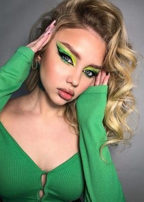 Марго (19), Таганская, 8,000 ₽ час, Услуги семейной паре, Массаж урологический, тел +7(952)092-71-49