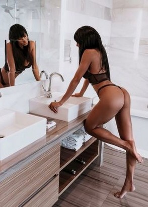 Лена (21), Авиамоторная, 8,000 ₽ час, Минет в презервативе, Стриптиз не профи, тел +7(904)143-43-34