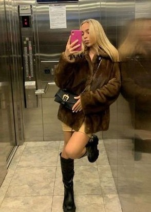 Маша (20), Шаболовская, 3,000 ₽ час, Секс классический, Окончание на грудь, тел +7(904)958-03-91